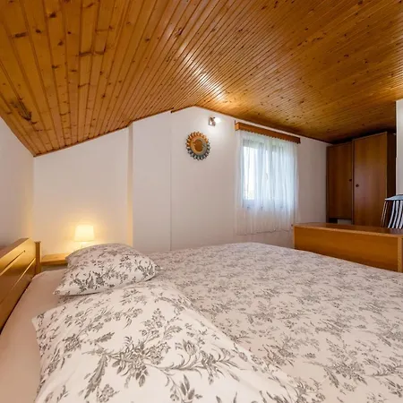 Apartments Tartuga * Rab Town