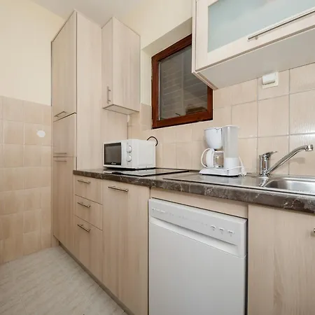Tartuga Appartamento Rab Town