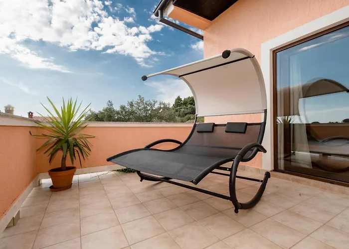 Tartuga Apartman Rab Town
